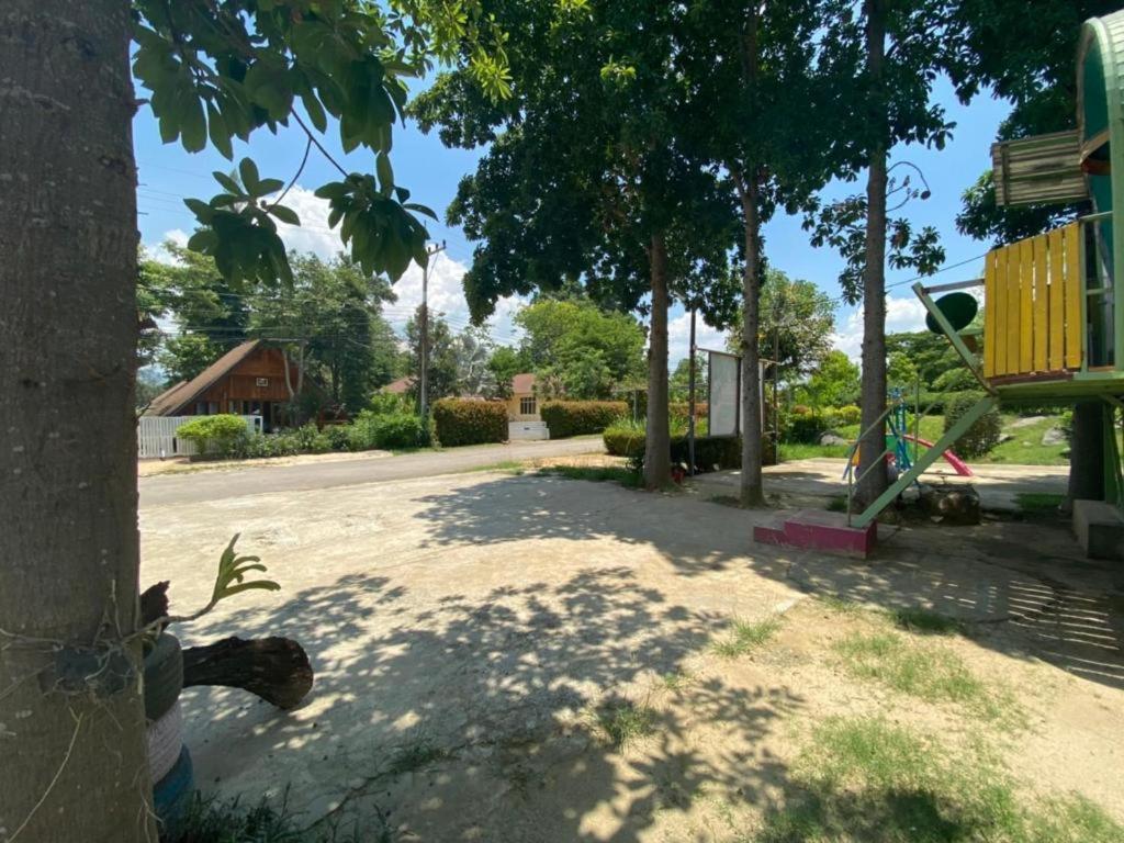 OYO 966 Boss Khaoyai Ban Bung Toei Exterior foto